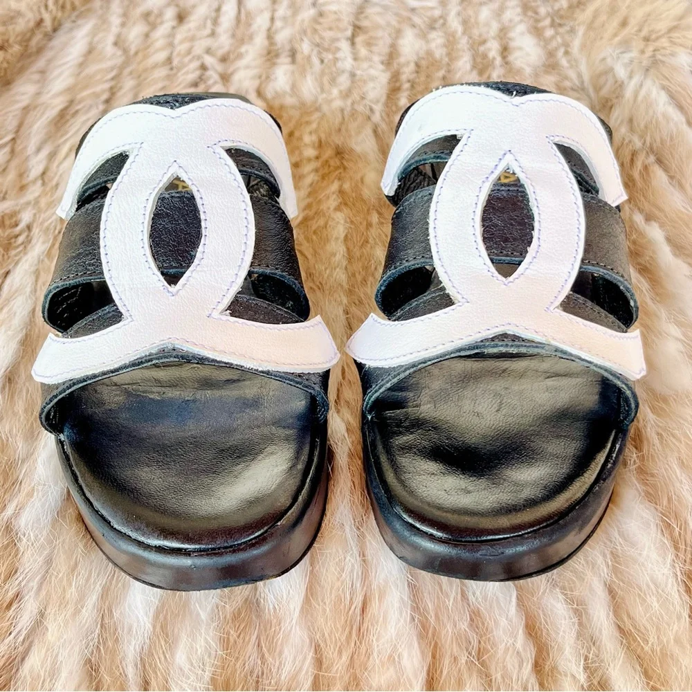 Ultra RARE CHANEL CC 1990’s Logo Black White Sandals